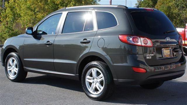 Hyundai Santa Fe 2010 photo 2