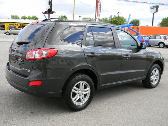 Hyundai Santa Fe 2010 photo 3