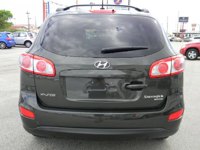 Hyundai Santa Fe 2010 photo 4