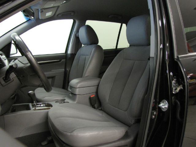 Hyundai Santa Fe 2011 photo 11