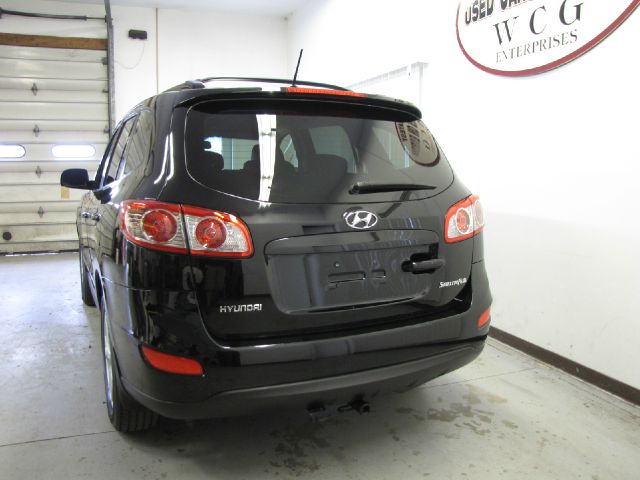 Hyundai Santa Fe 2011 photo 14