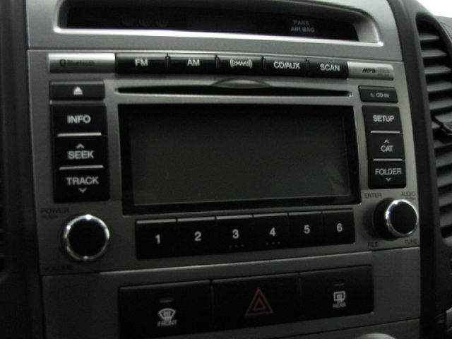 Hyundai Santa Fe 2011 photo 9