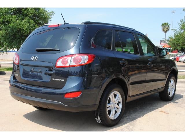 Hyundai Santa Fe 2011 photo 3