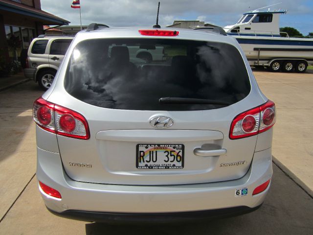 Hyundai Santa Fe 2011 photo 4