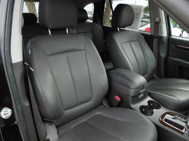 Hyundai Santa Fe 2011 photo 3