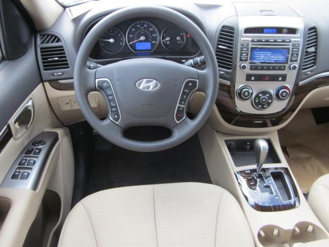 Hyundai Santa Fe 2012 photo 3