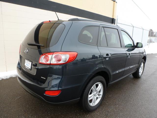 Hyundai Santa Fe 2012 photo 2