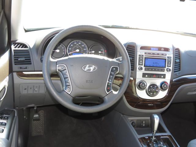 Hyundai Santa Fe 2012 photo 4