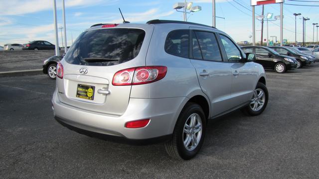 Hyundai Santa Fe 2012 photo 4