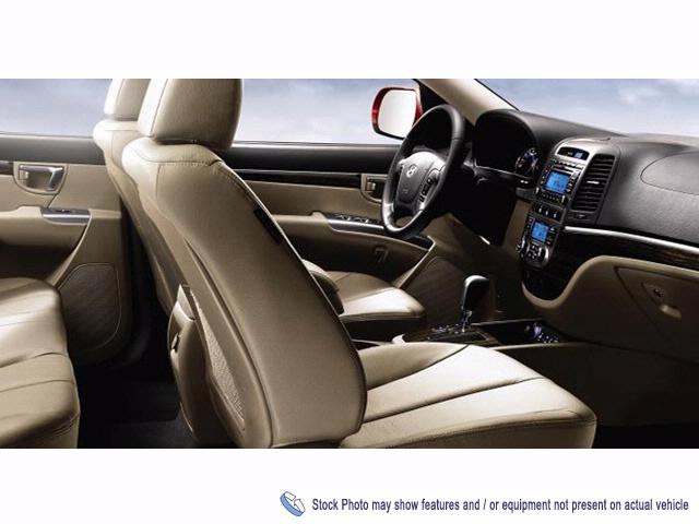 Hyundai Santa Fe 2012 photo 4