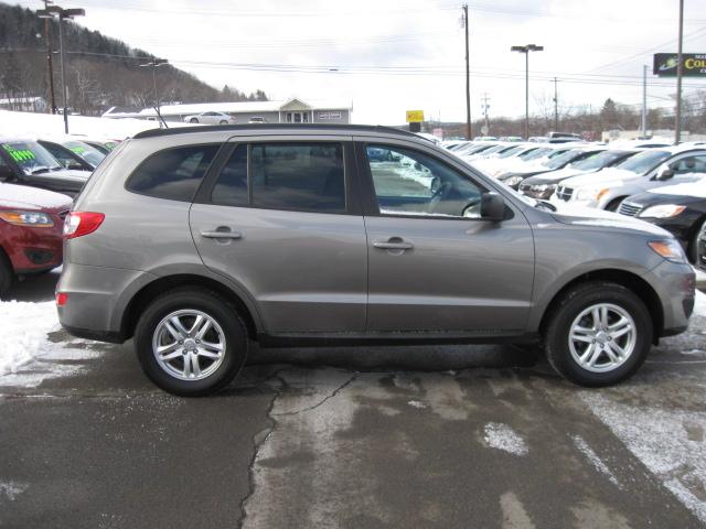 Hyundai Santa Fe 2012 photo 2