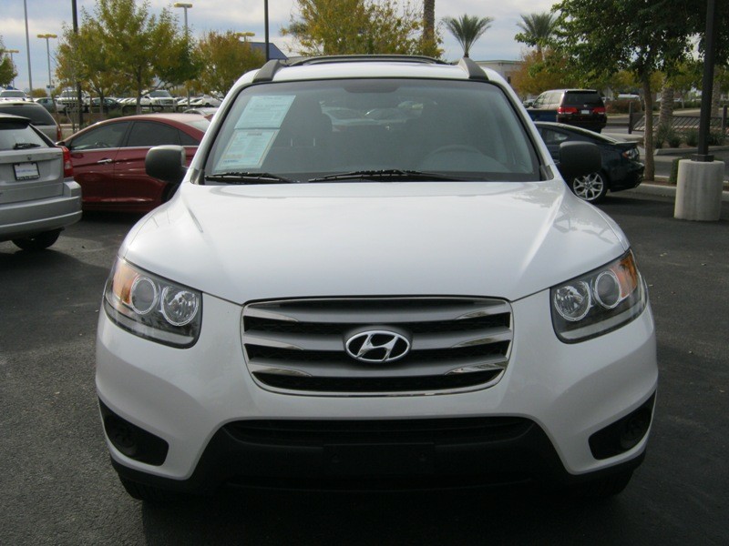 Hyundai Santa Fe 2012 photo 2