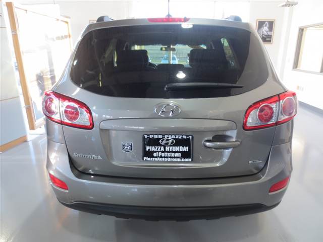 Hyundai Santa Fe 2012 photo 3