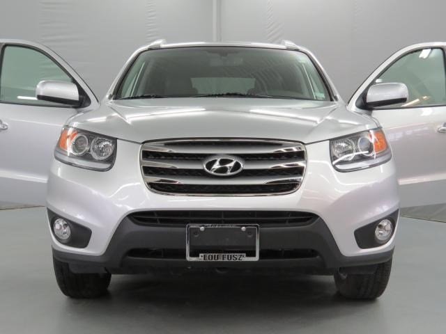 Hyundai Santa Fe 2012 photo 1