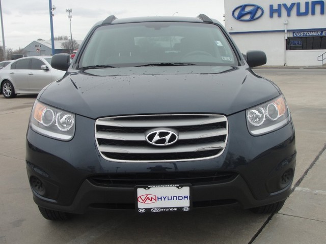 Hyundai Santa Fe 2012 photo 2