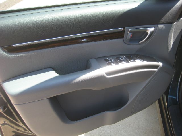 Hyundai Santa Fe 2012 photo 15