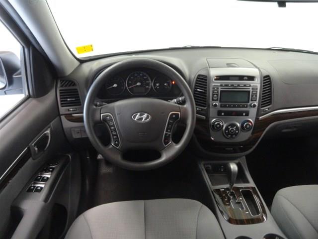 Hyundai Santa Fe 2012 photo 2