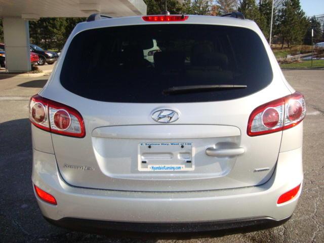 Hyundai Santa Fe 2012 photo 4