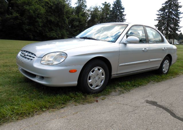 Hyundai Sonata 1999 photo 1