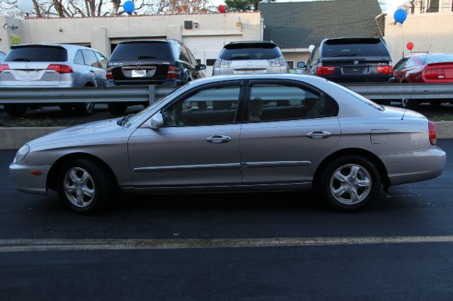 Hyundai Sonata 2000 photo 3