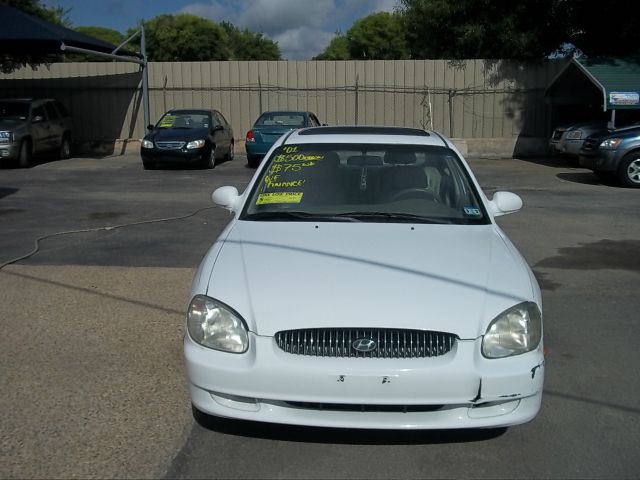 Hyundai Sonata 2001 photo 4