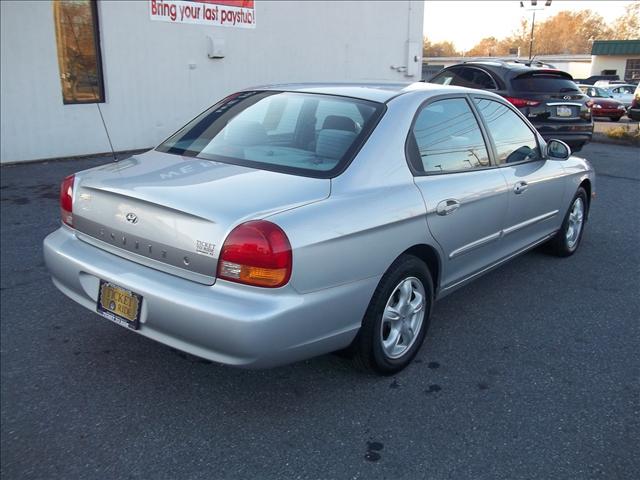 Hyundai Sonata 2001 photo 2