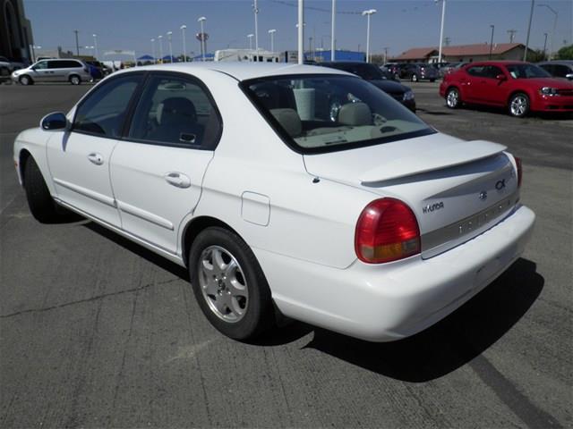 Hyundai Sonata 2001 photo 13