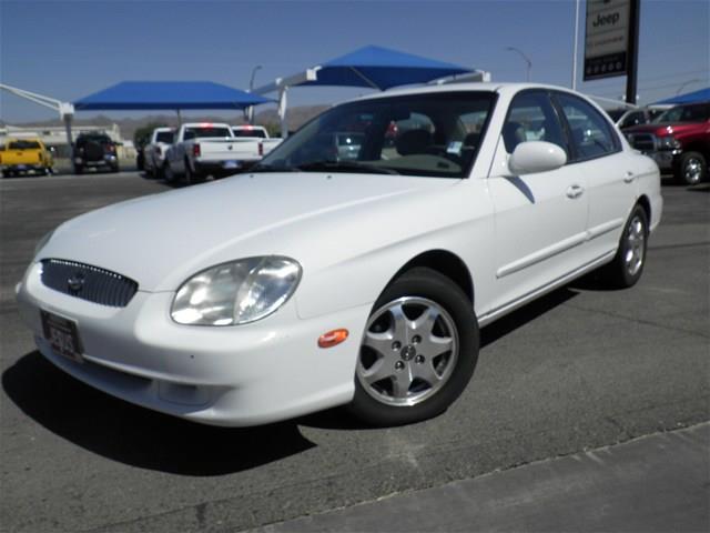 Hyundai Sonata 2001 photo 2