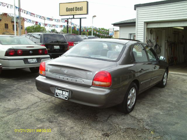 Hyundai Sonata 2001 photo 2