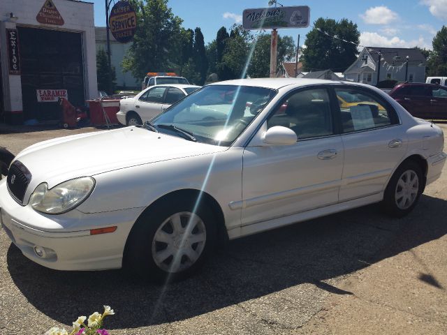 Hyundai Sonata 2002 photo 4