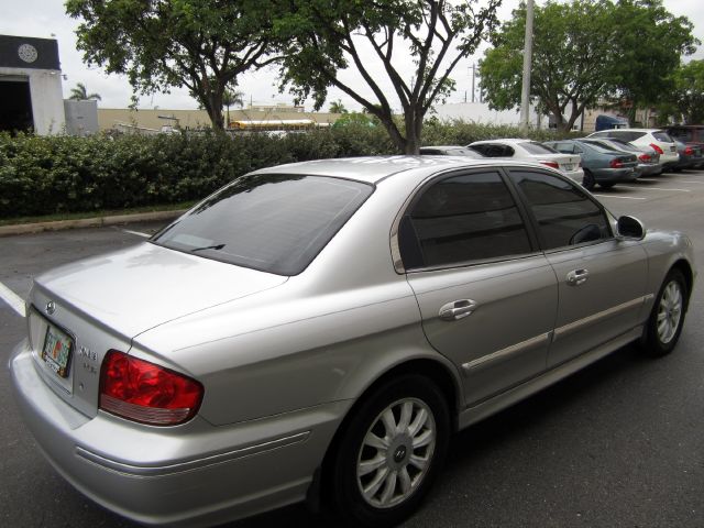 Hyundai Sonata 2002 photo 5