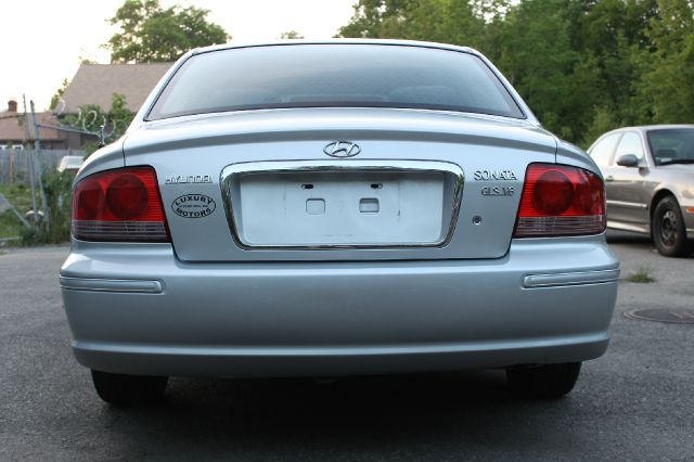 Hyundai Sonata 2002 photo 17