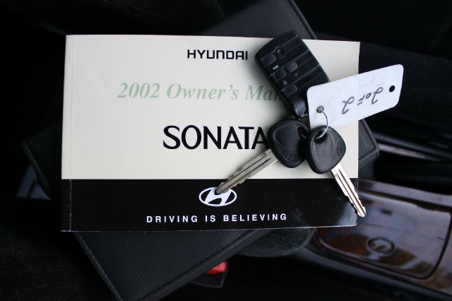 Hyundai Sonata 2002 photo 18