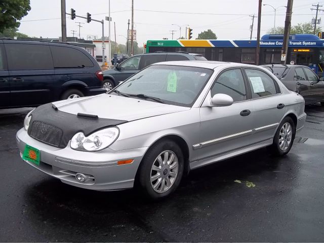 Hyundai Sonata 2002 photo 8