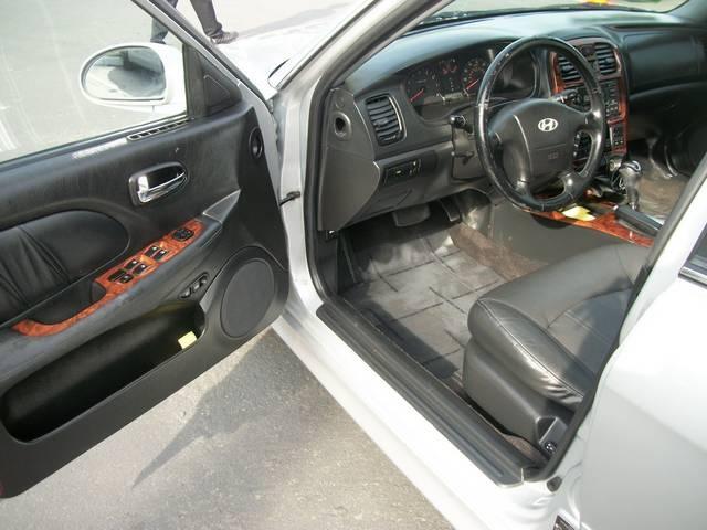 Hyundai Sonata 2002 photo 2