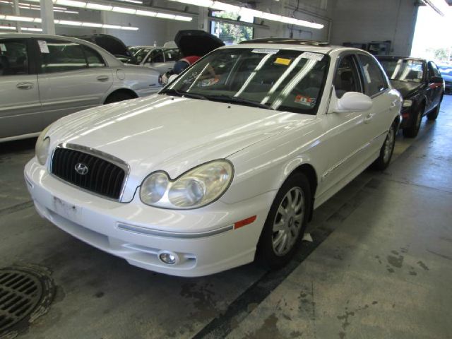 Hyundai Sonata 2002 photo 3