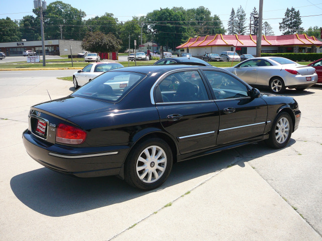 Hyundai Sonata 2002 photo 1