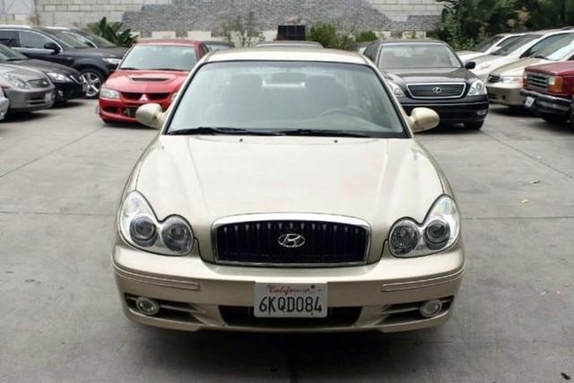 Hyundai Sonata 2002 photo 2