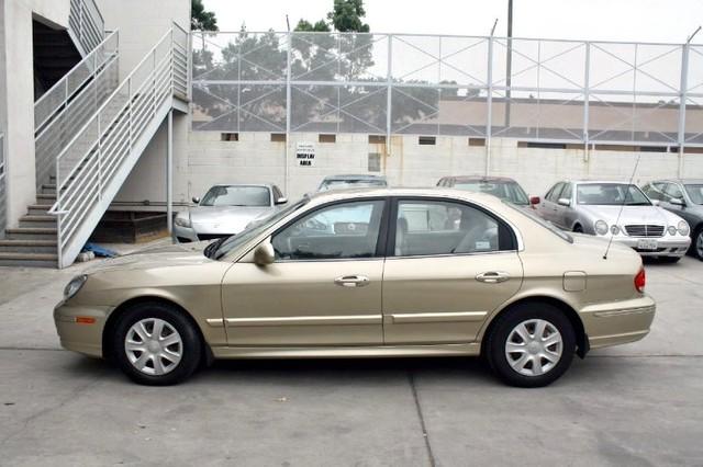 Hyundai Sonata 2002 photo 4