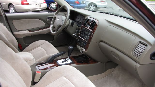 Hyundai Sonata 2002 photo 4