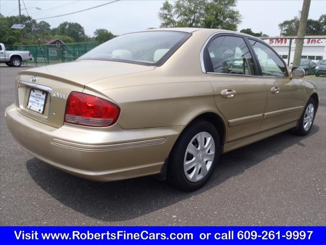 Hyundai Sonata 2002 photo 2