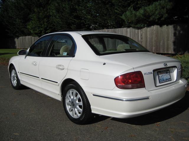 Hyundai Sonata 2002 photo 2