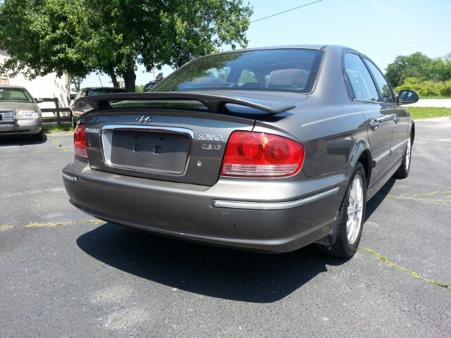 Hyundai Sonata SL Sedan Sedan