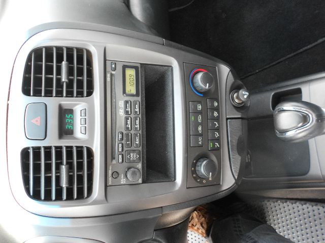 Hyundai Sonata 2002 photo 19