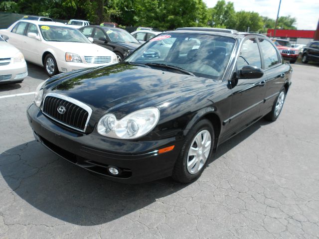 Hyundai Sonata 2002 photo 25