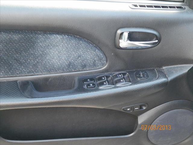 Hyundai Sonata 2002 photo 1