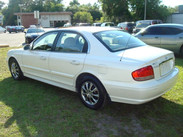 Hyundai Sonata 2002 photo 15