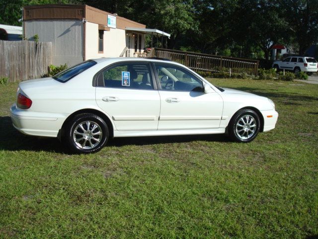 Hyundai Sonata 2002 photo 6