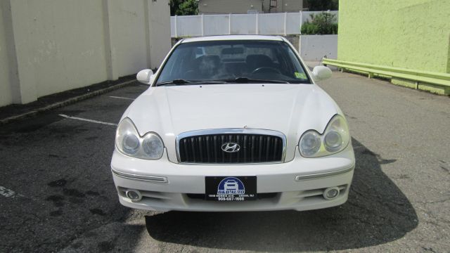 Hyundai Sonata 2002 photo 3