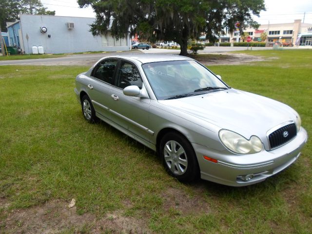 Hyundai Sonata 2002 photo 2